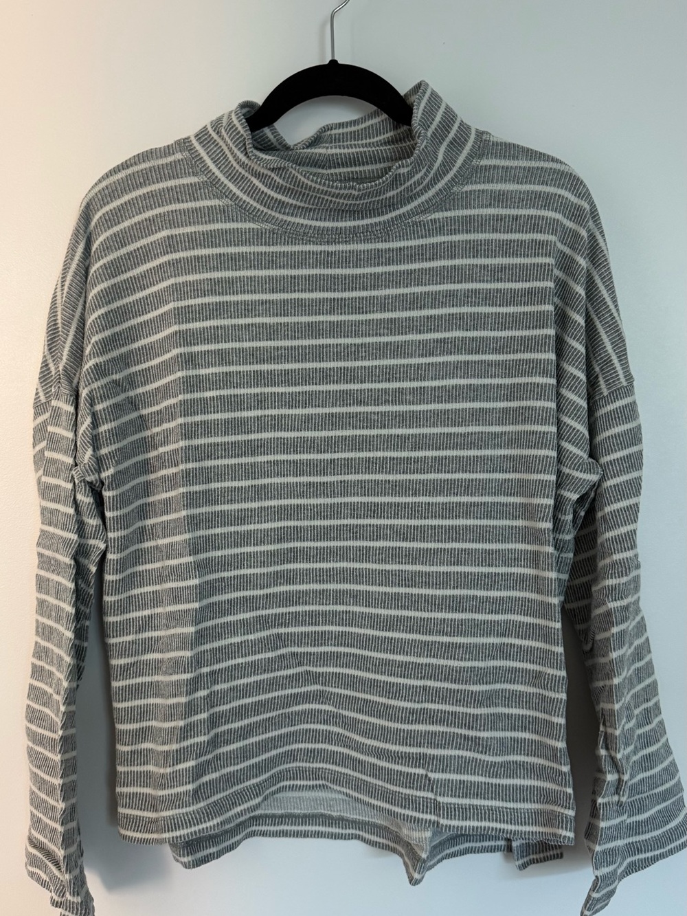 Madewell Gray and White Striped Crew Sweater